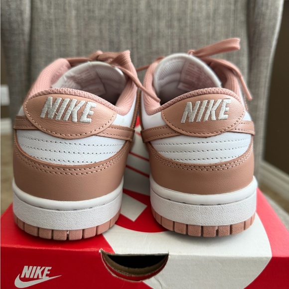Nike Dunk Low Rose Whisper Size 10 - Picture 4 of 8